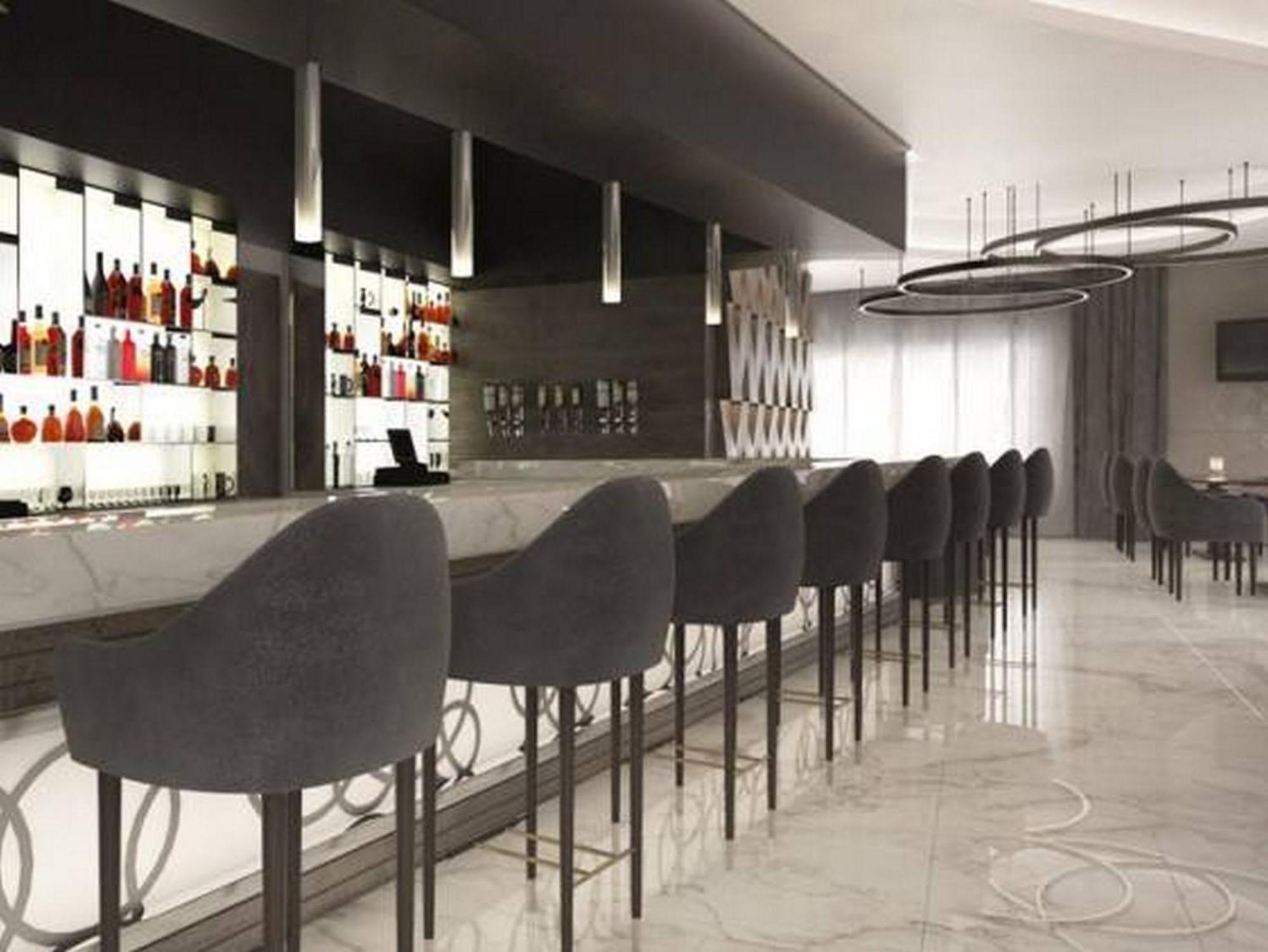 Room In Lodge - The Envoy Hotel And Suites อาบูจา ภายนอก รูปภาพ